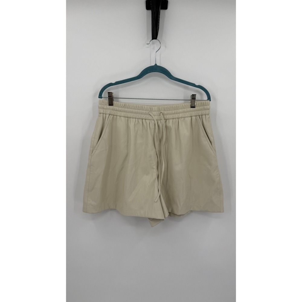 Good American Better Than Leather Shorts Bone Faux Leather Drawstring Size 4 NEW